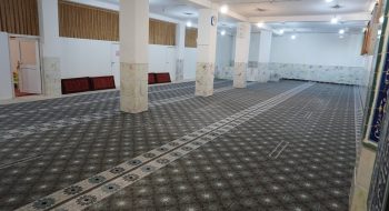 نمازخانه مدارس قم توسط مجمع خیرین مسجدساز مفروش شدند